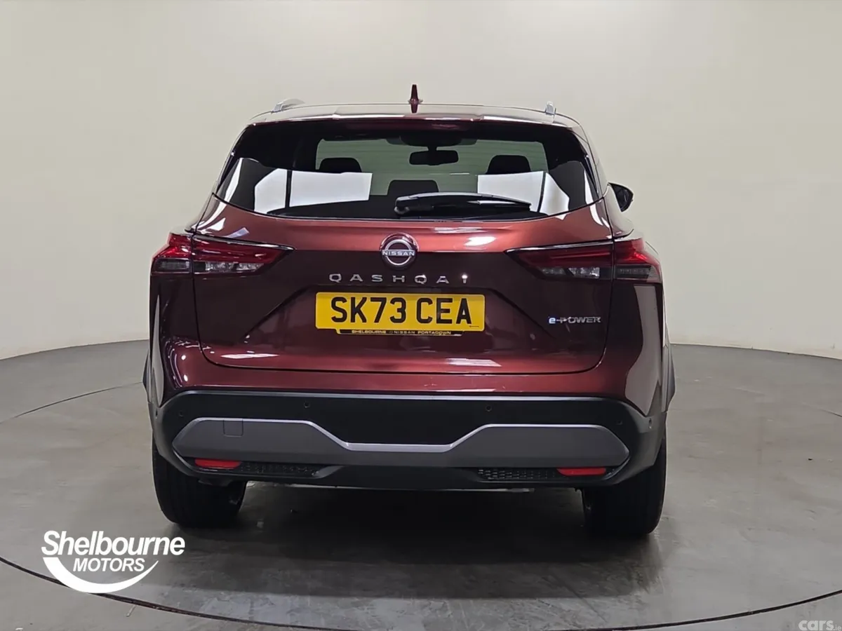 Nissan Qashqai Hatchback, Petrol Hybrid, 2023, Red