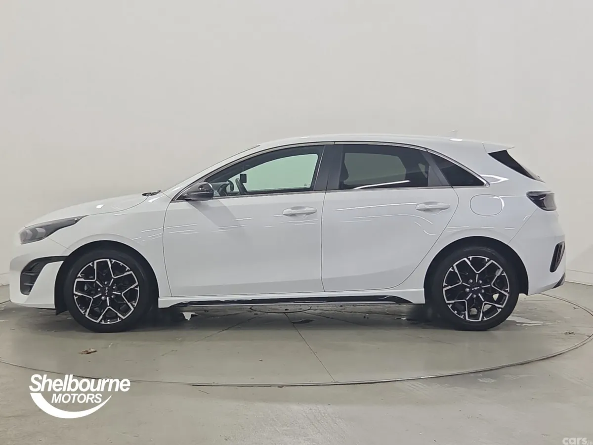 Kia Ceed Hatchback, Petrol, 2025, White
