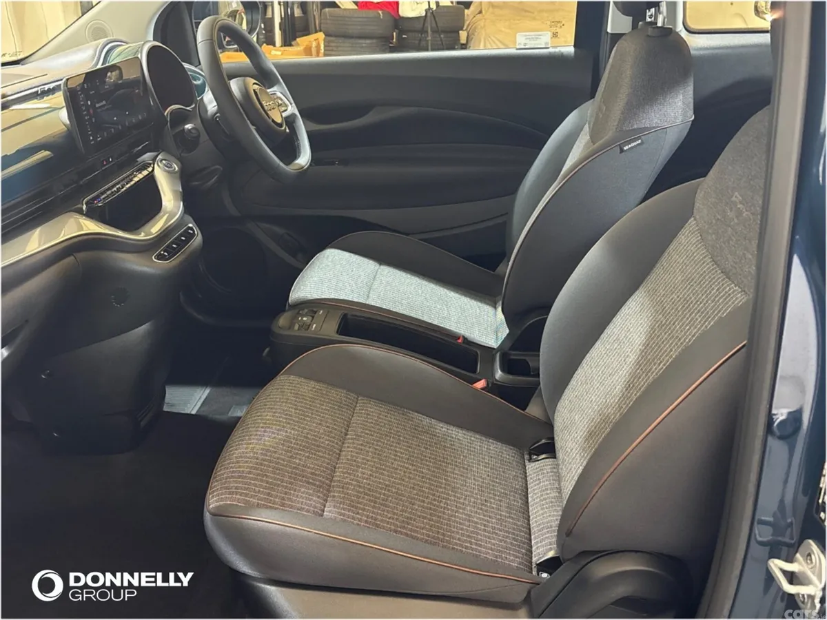 Fiat 500 Hatchback, Electric, 2023, Green