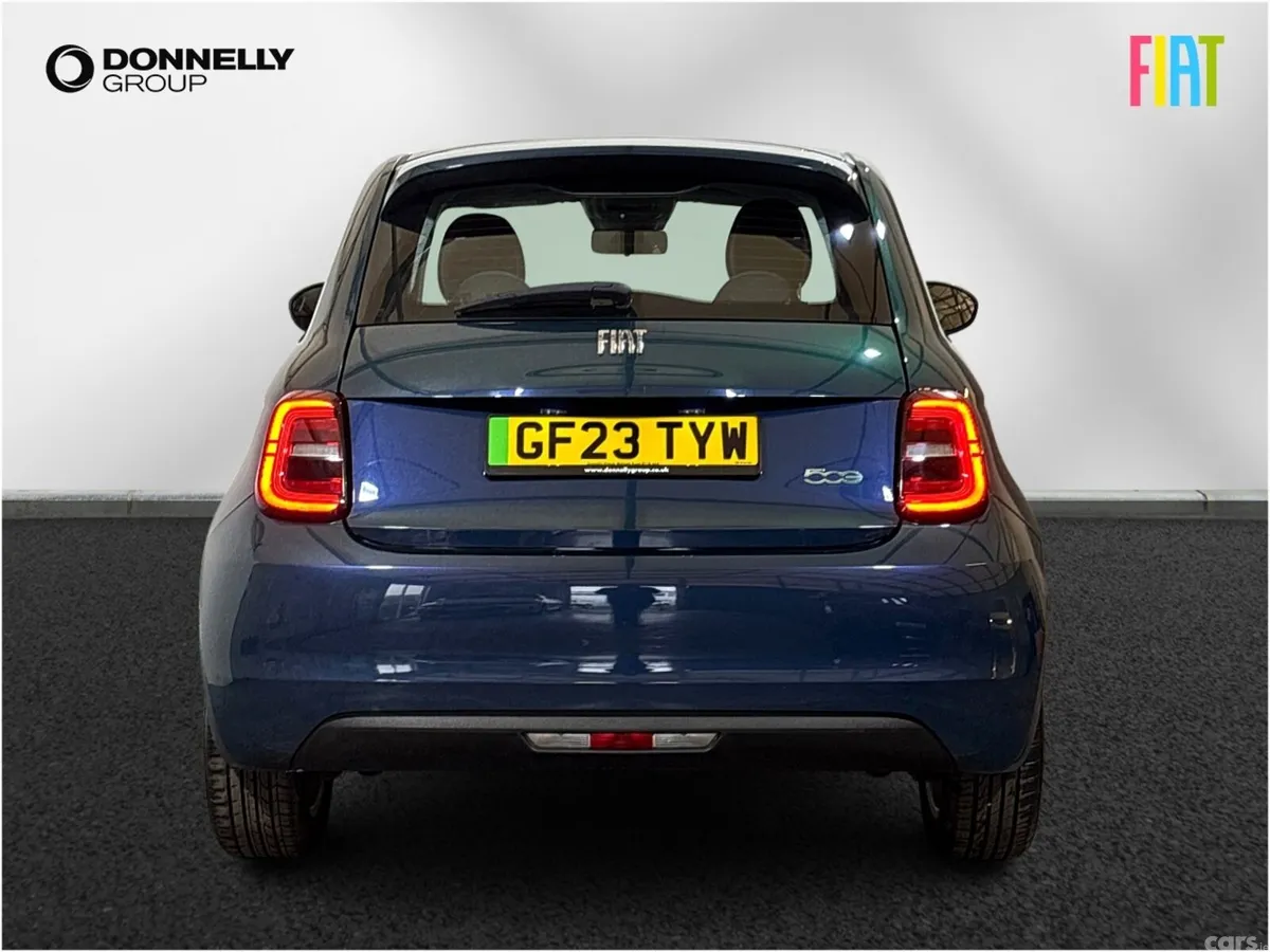 Fiat 500 Hatchback, Electric, 2023, Green