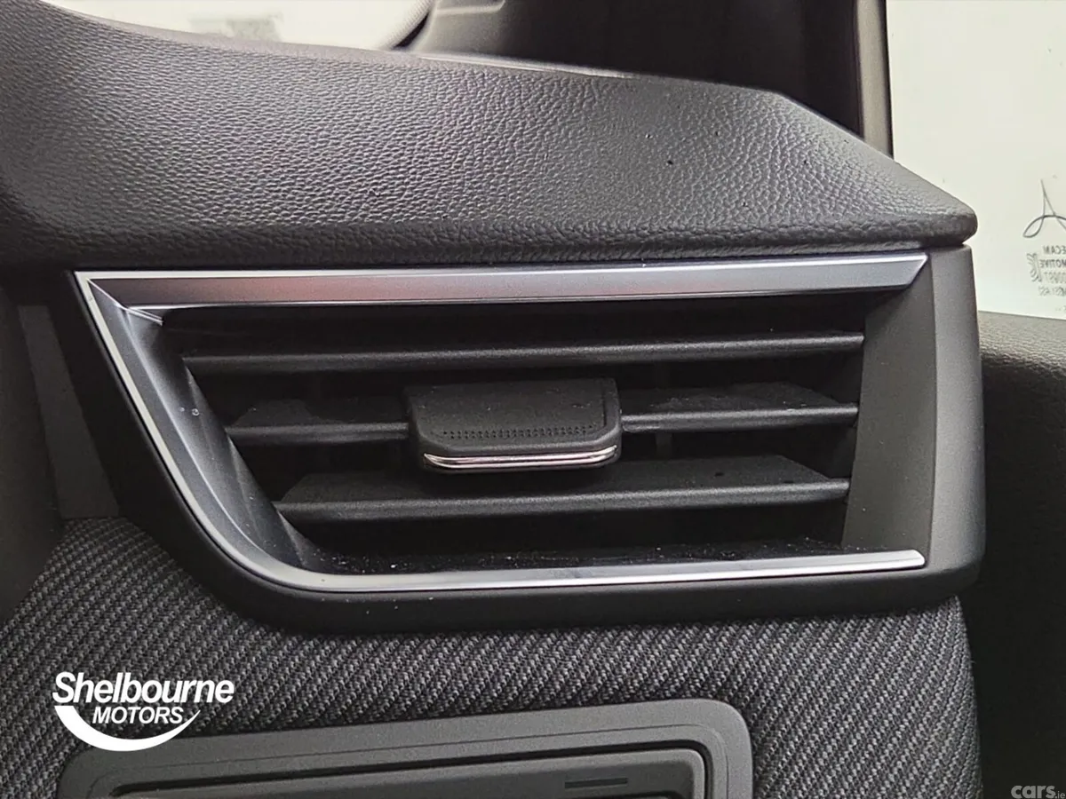 Renault Clio Hatchback, 2026, 