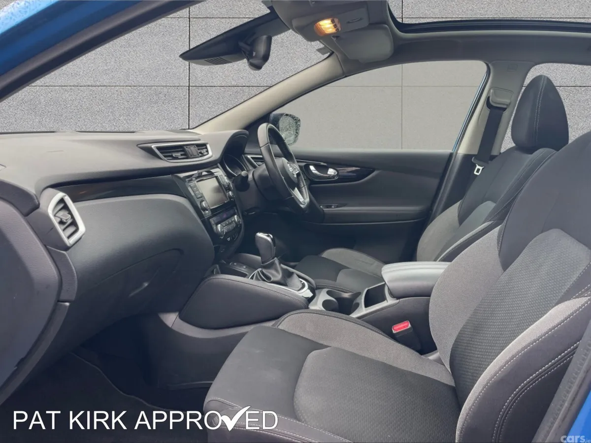 Nissan Qashqai Hatchback, Diesel, 2020, Blue