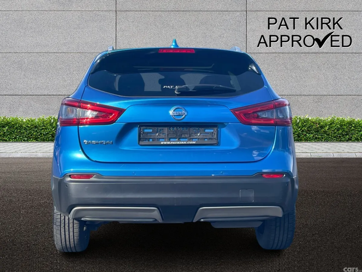 Nissan Qashqai Hatchback, Diesel, 2020, Blue