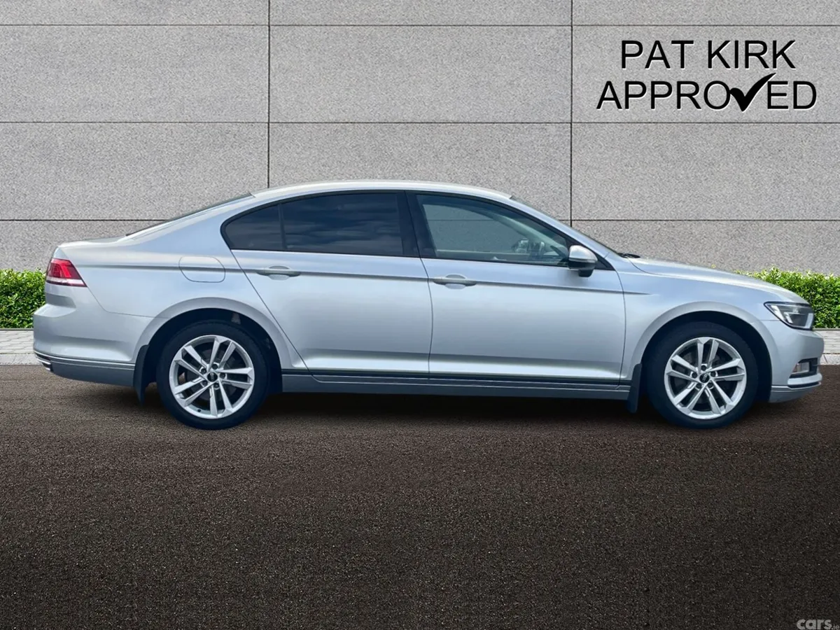 Volkswagen Passat Saloon, Diesel, 2015, Silver