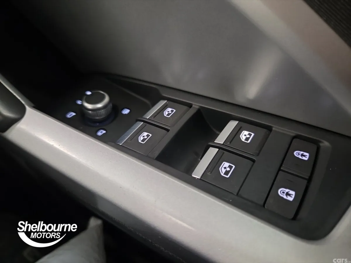 Audi Q3 SUV, Petrol, 2022, Blue