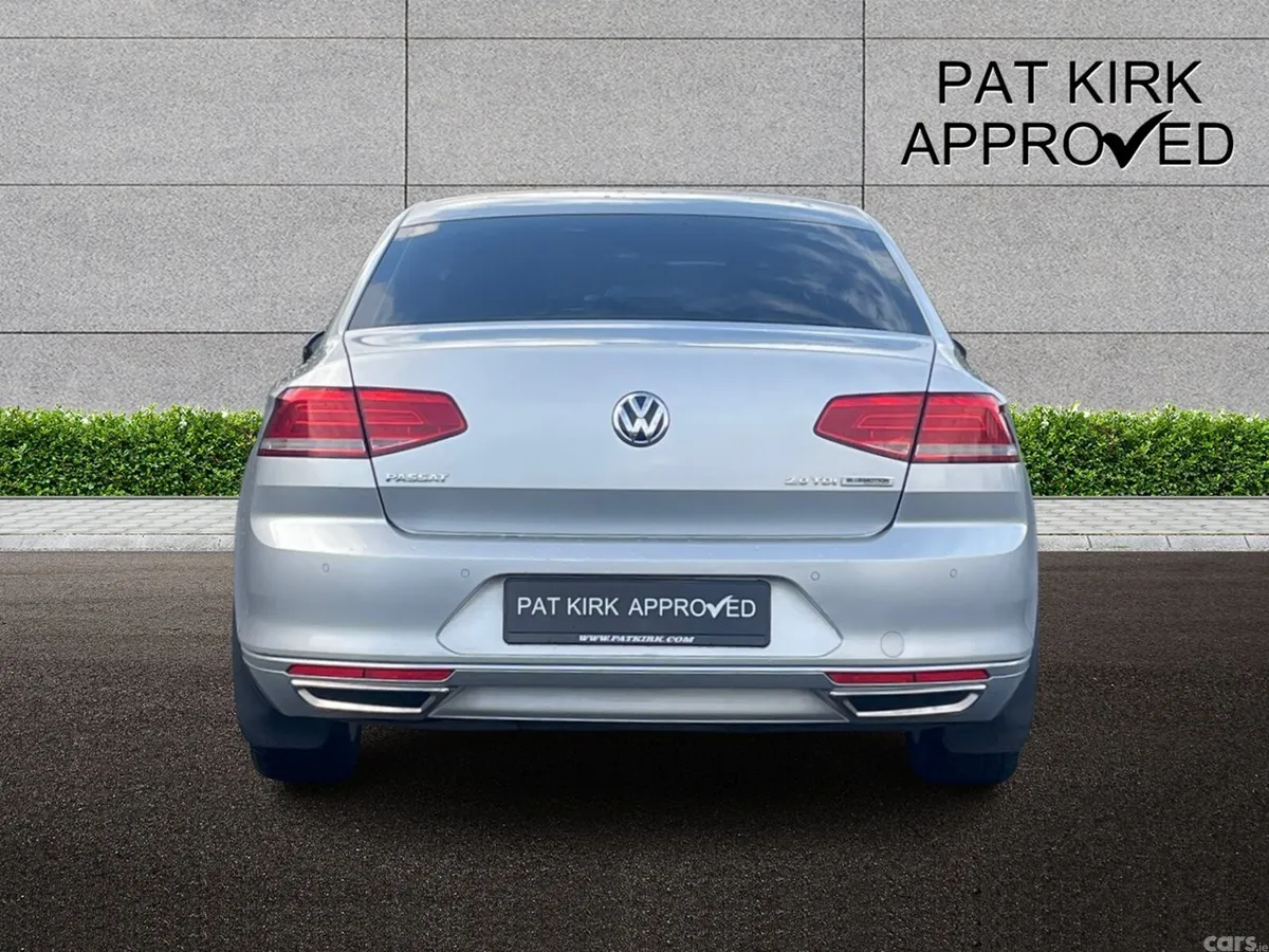 Volkswagen Passat Saloon, Diesel, 2015, Silver