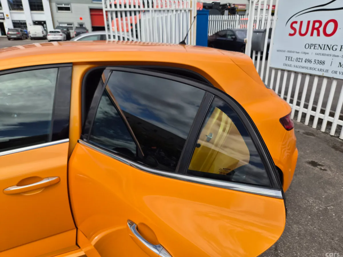 Renault Megane Hatchback, Petrol, 2019, Orange