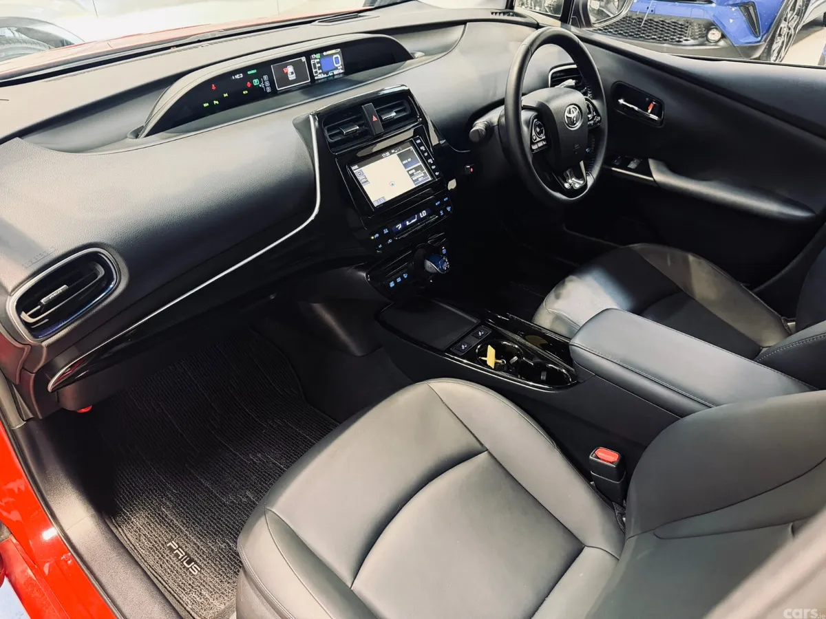 Toyota Prius Saloon, Petrol Hybrid, 2019, Red