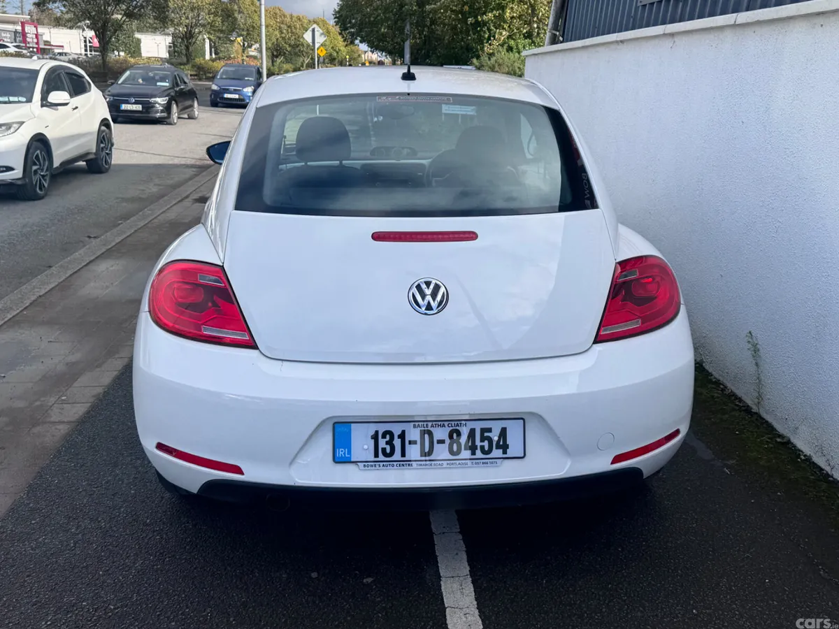 Volkswagen Beetle Hatchback, Diesel, 2013, White