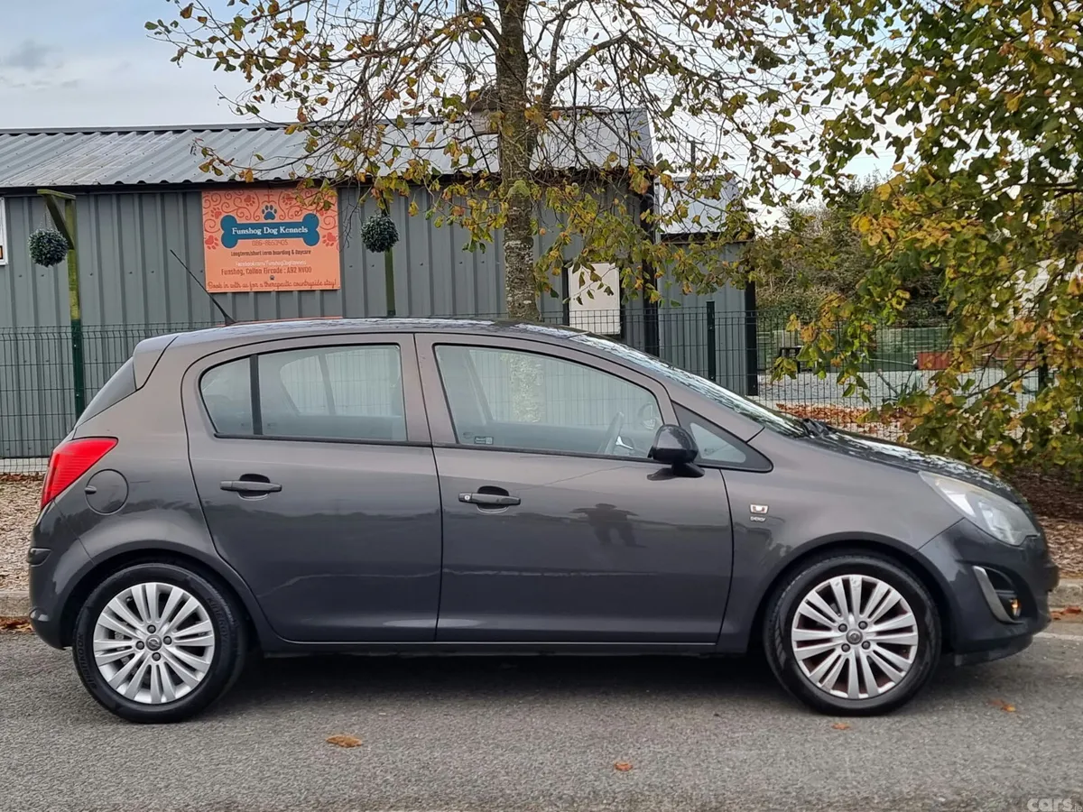 Opel Corsa Hatchback, Petrol, 2014, Grey