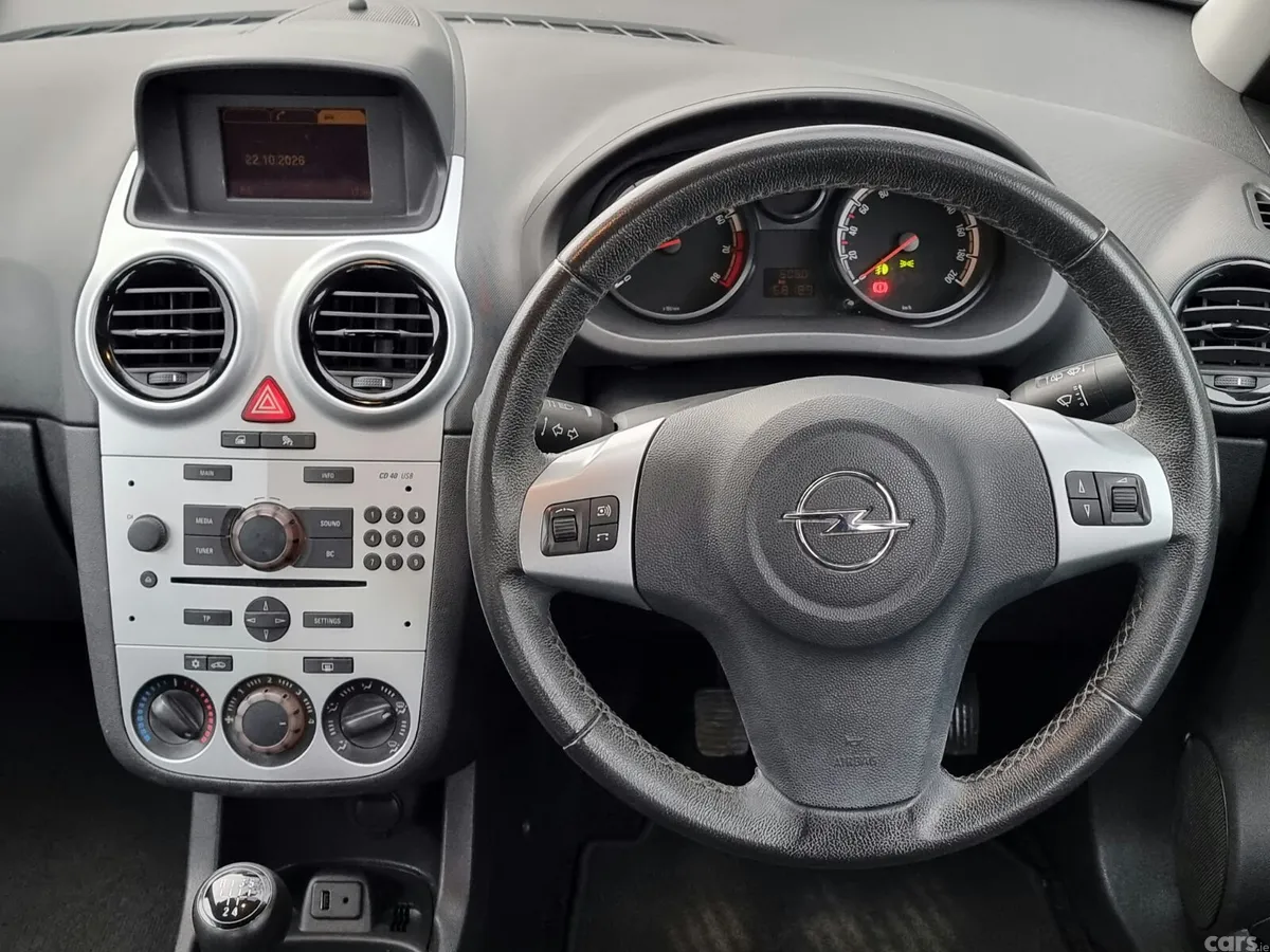 Opel Corsa Hatchback, Petrol, 2014, Grey