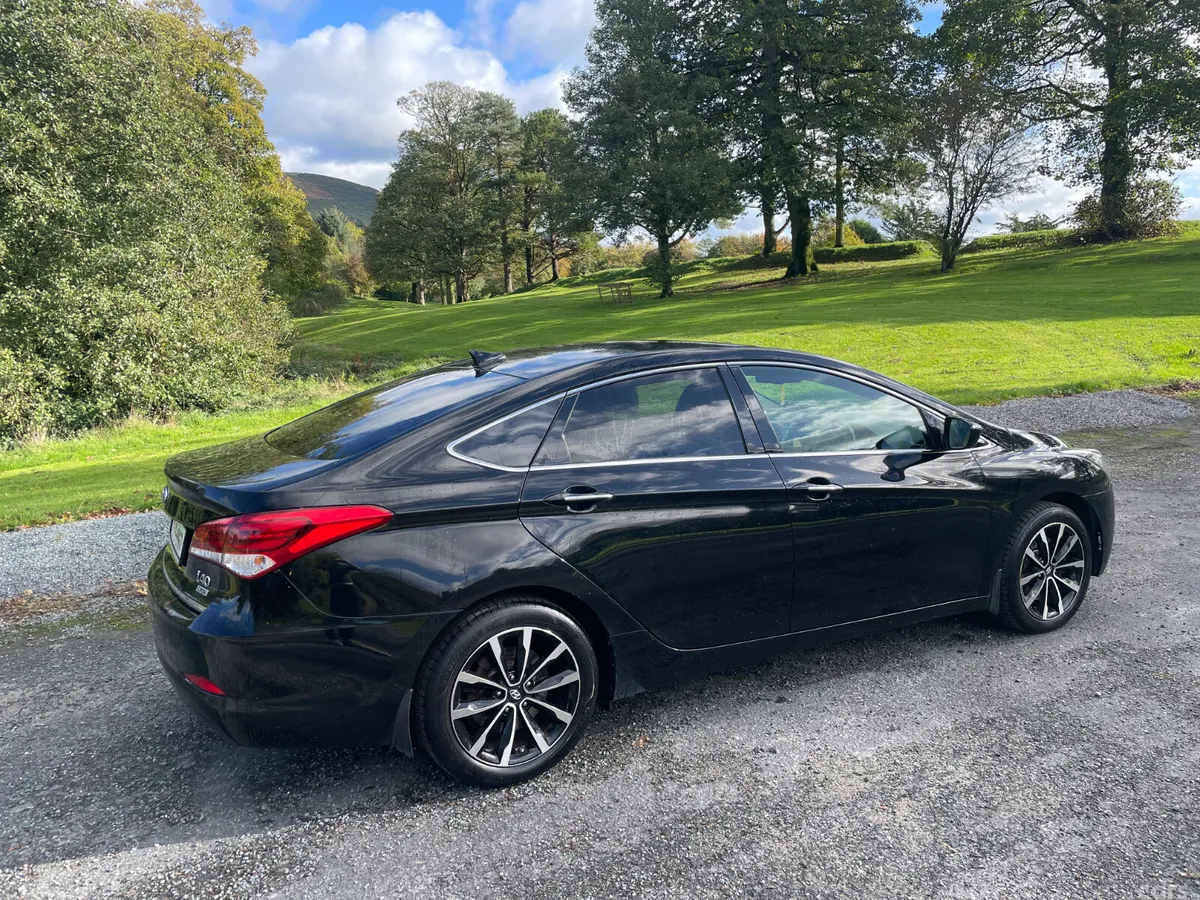 Hyundai i40 Saloon, Diesel, 2019, Black
