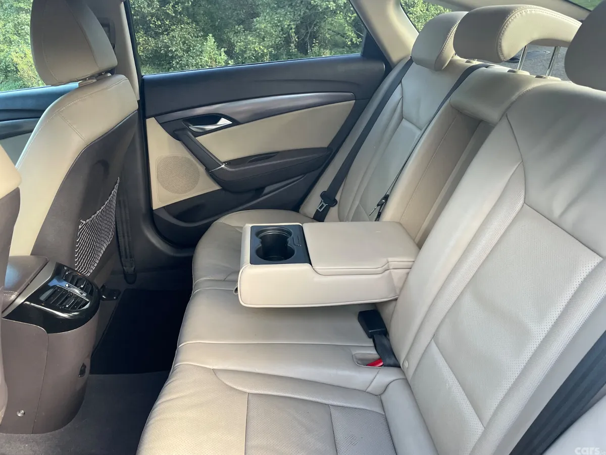 Hyundai i40 Saloon, Diesel, 2019, Black