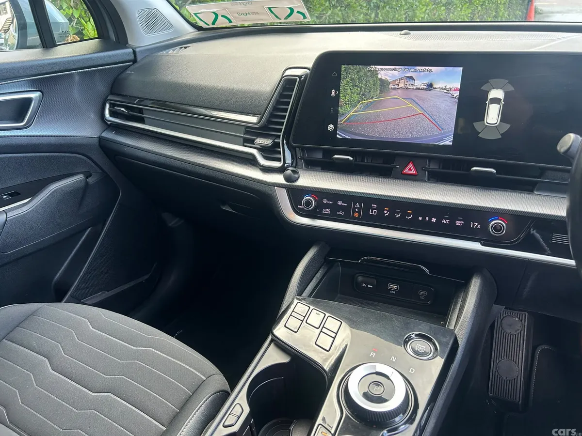 Kia Sportage SUV, Petrol Plug-in Hybrid, 2023, Grey