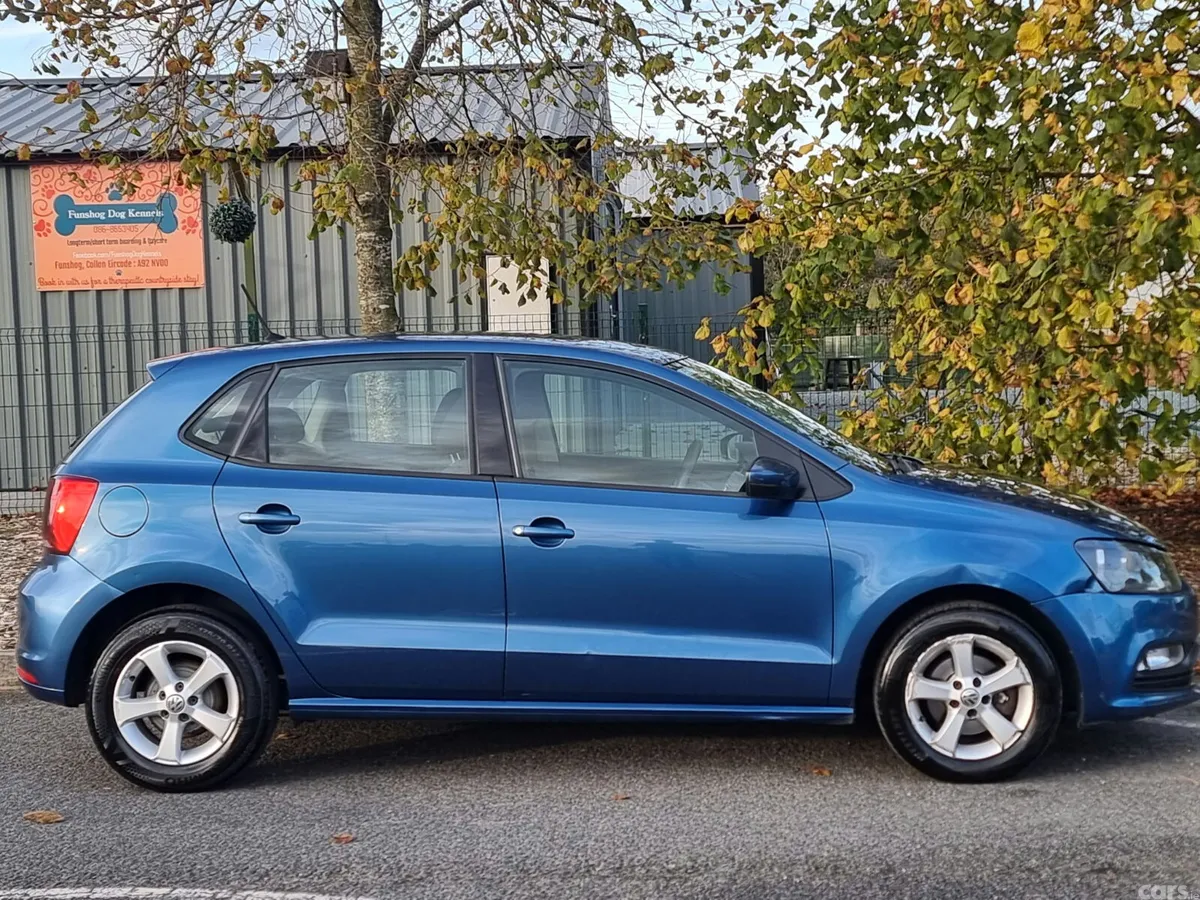 Volkswagen Polo Hatchback, Petrol, 2014, Green