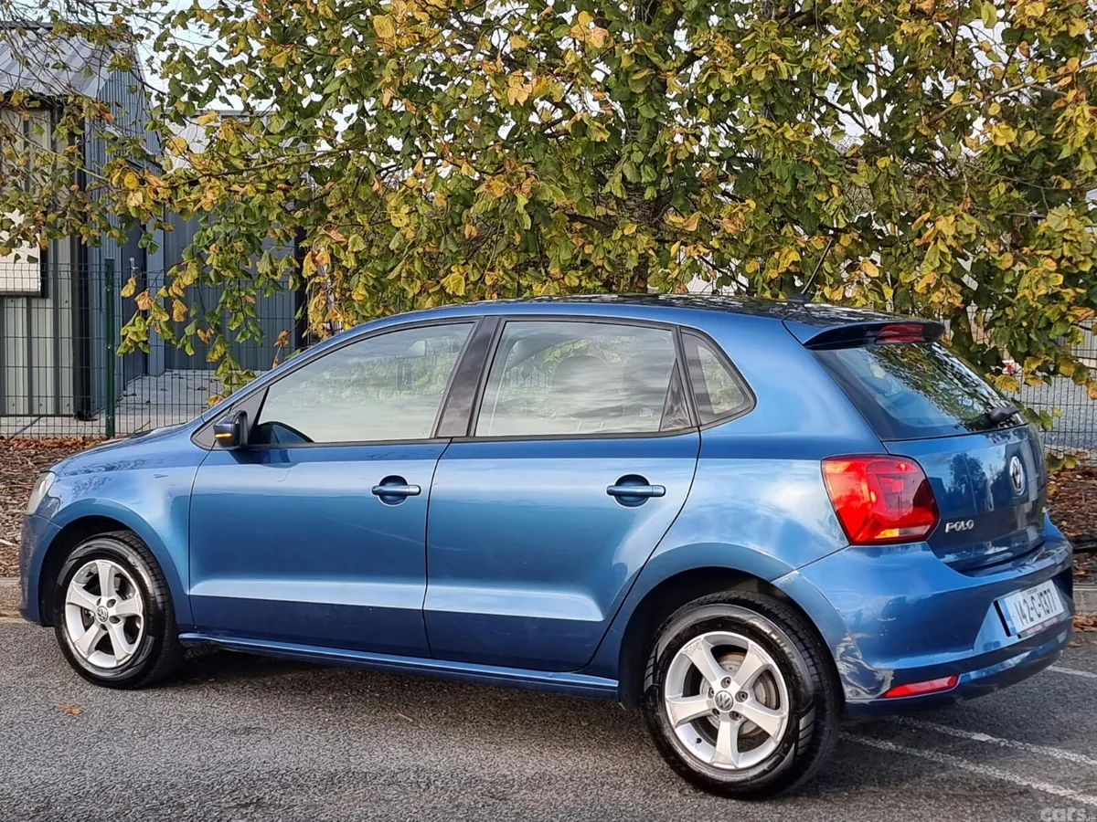 Volkswagen Polo Hatchback, Petrol, 2014, Green