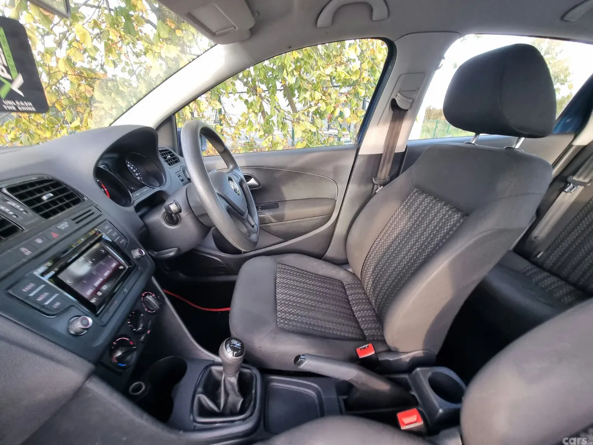 Volkswagen Polo Hatchback, Petrol, 2014, Green