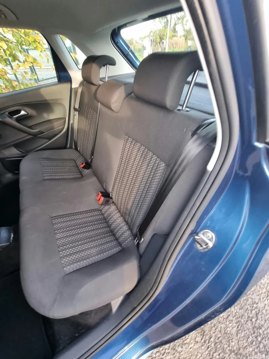 Volkswagen Polo Hatchback, Petrol, 2014, Green