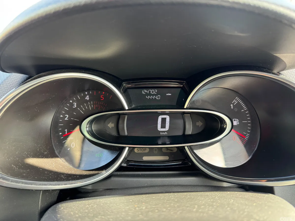 Renault Clio Hatchback, Diesel, 2019, Black