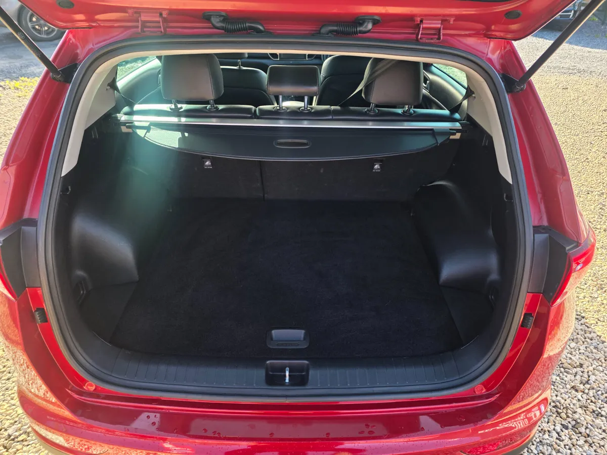 Kia Sportage SUV, Diesel, 2017, Red