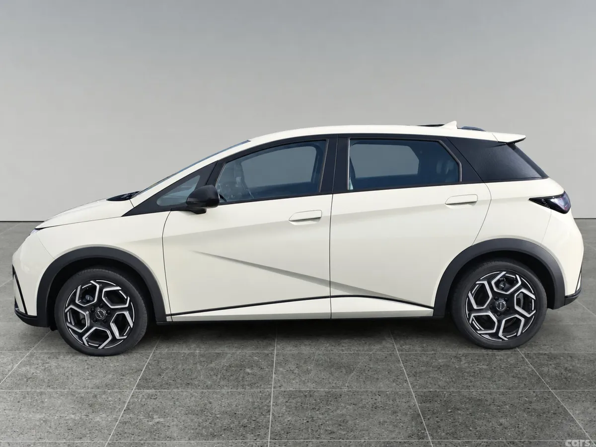 BYD DOLPHIN Hatchback, Electric, 2026, White