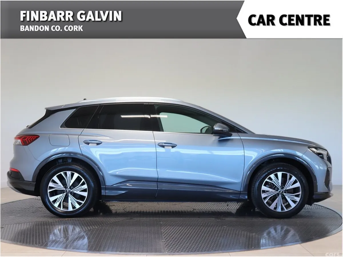 Audi Q4 e-tron Estate/Jeep, Electric, 2023, Blue