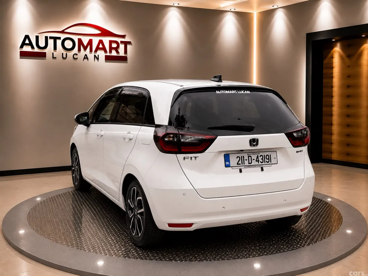 Honda Fit Hatchback, Petrol Hybrid, 2021, White