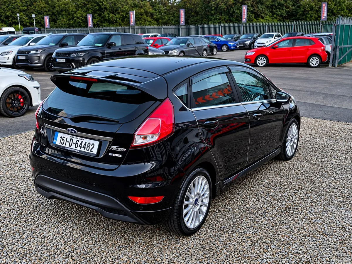 Ford Fiesta Hatchback, Petrol, 2015, Black