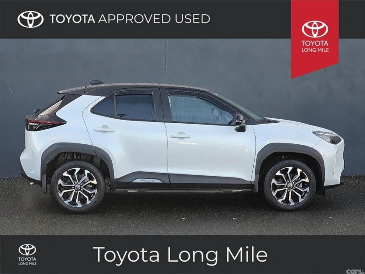 Toyota Yaris Cross SUV, Petrol Hybrid, 2023, White