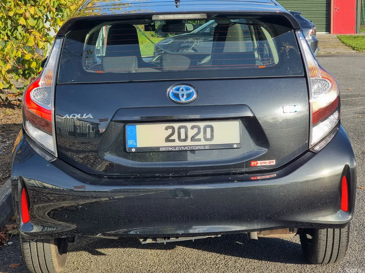 Toyota Aqua Hatchback, Petrol Hybrid, 2020, Black