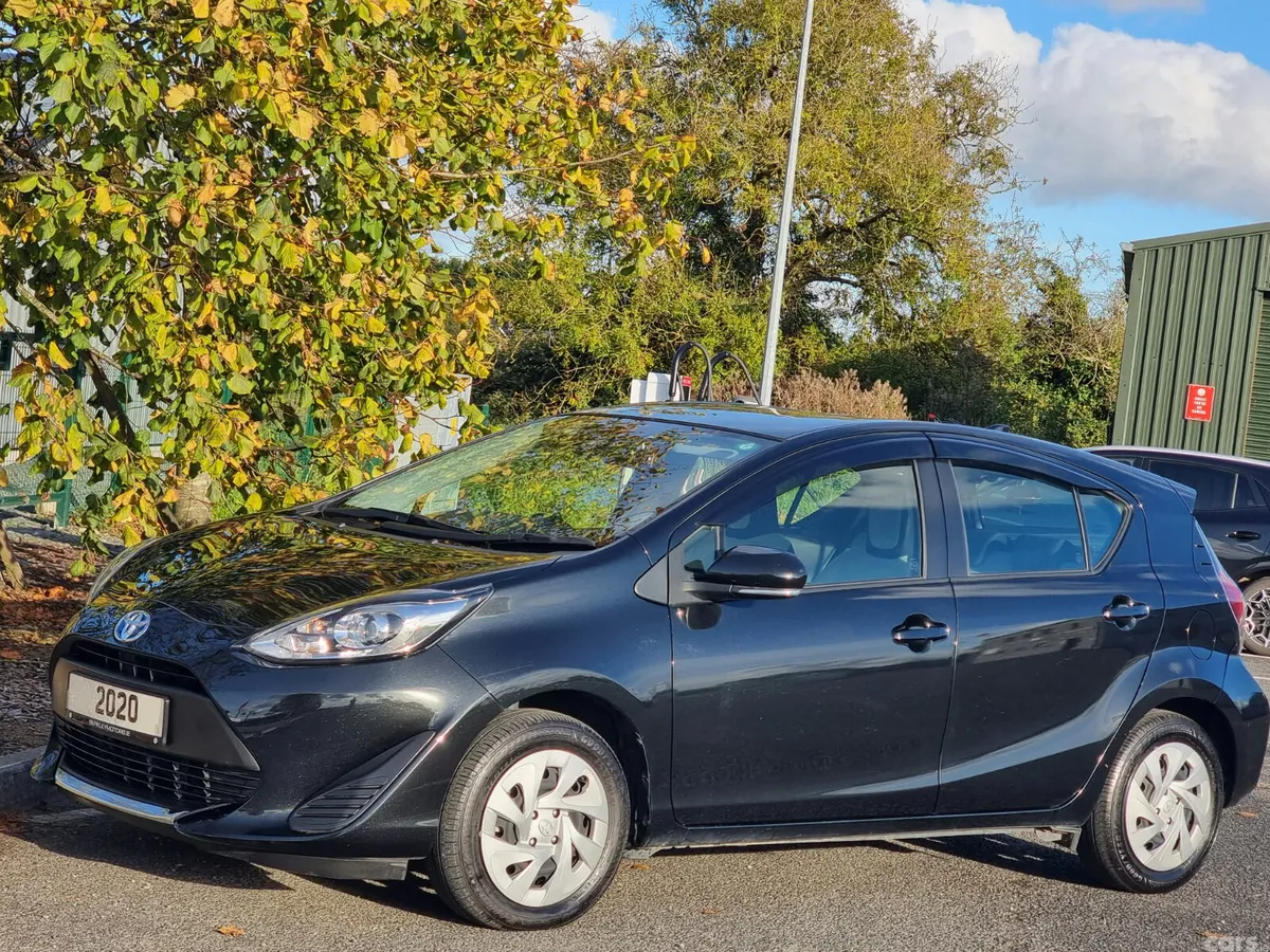 Toyota Aqua Hatchback, Petrol Hybrid, 2020, Black