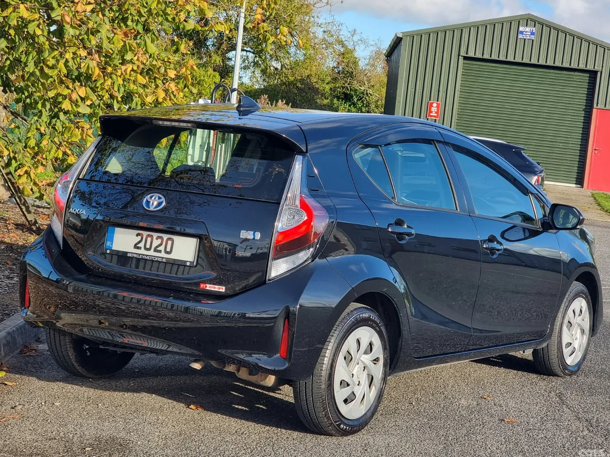 Toyota Aqua Hatchback, Petrol Hybrid, 2020, Black