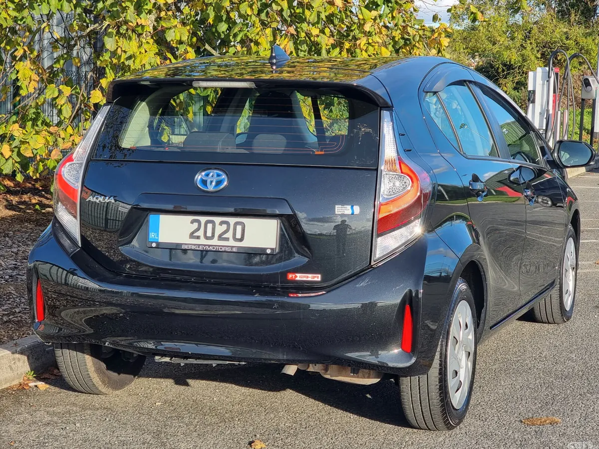 Toyota Aqua Hatchback, Petrol Hybrid, 2020, Black