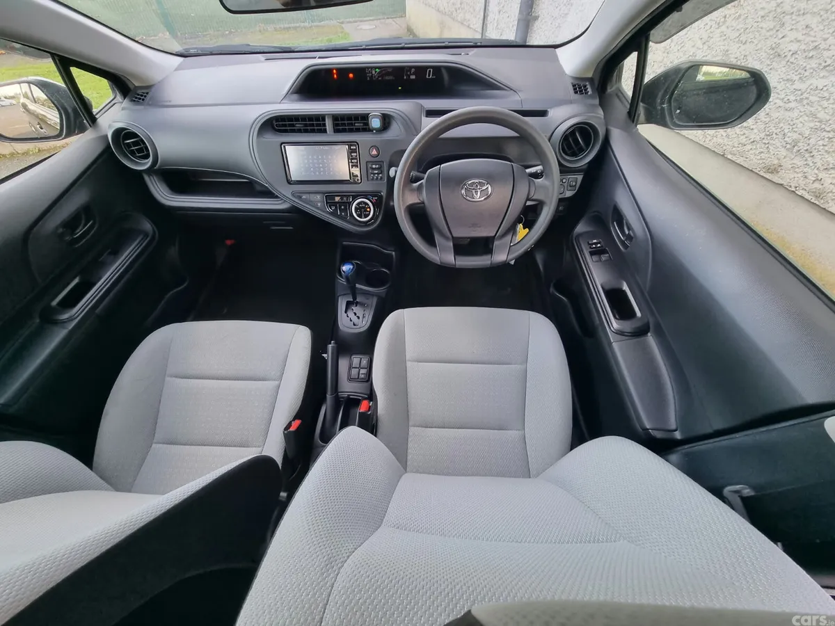 Toyota Aqua Hatchback, Petrol Hybrid, 2020, Black