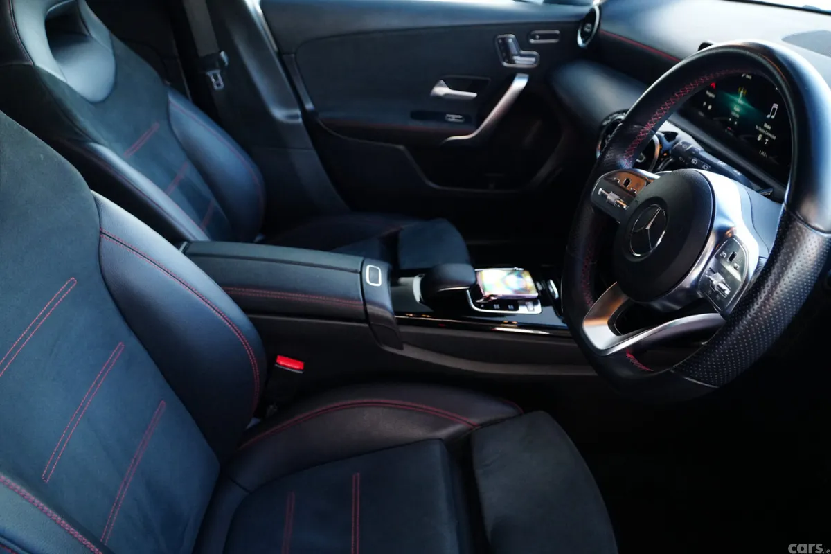 Mercedes-Benz A-Class Hatchback, Diesel, 2019, Silver