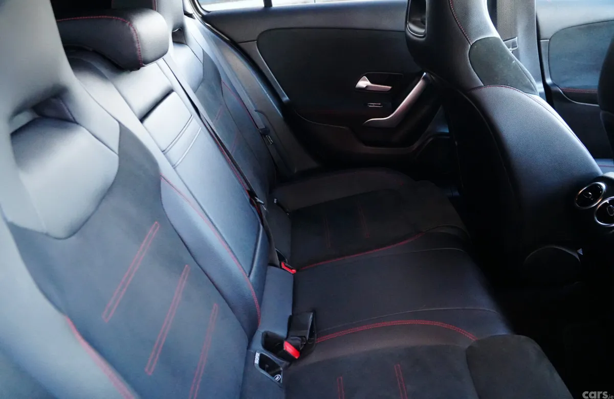 Mercedes-Benz A-Class Hatchback, Diesel, 2019, Silver