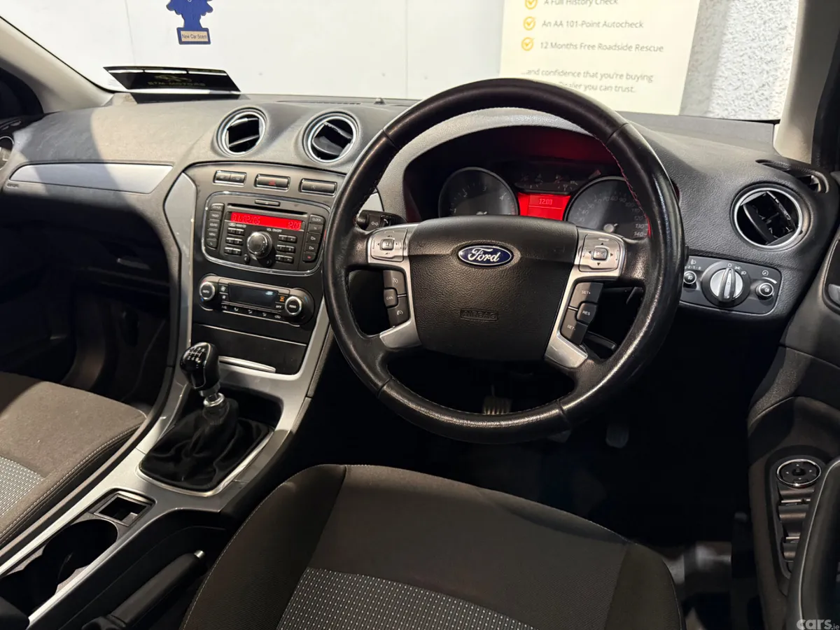 Ford Mondeo Hatchback, Diesel, 2012, Silver