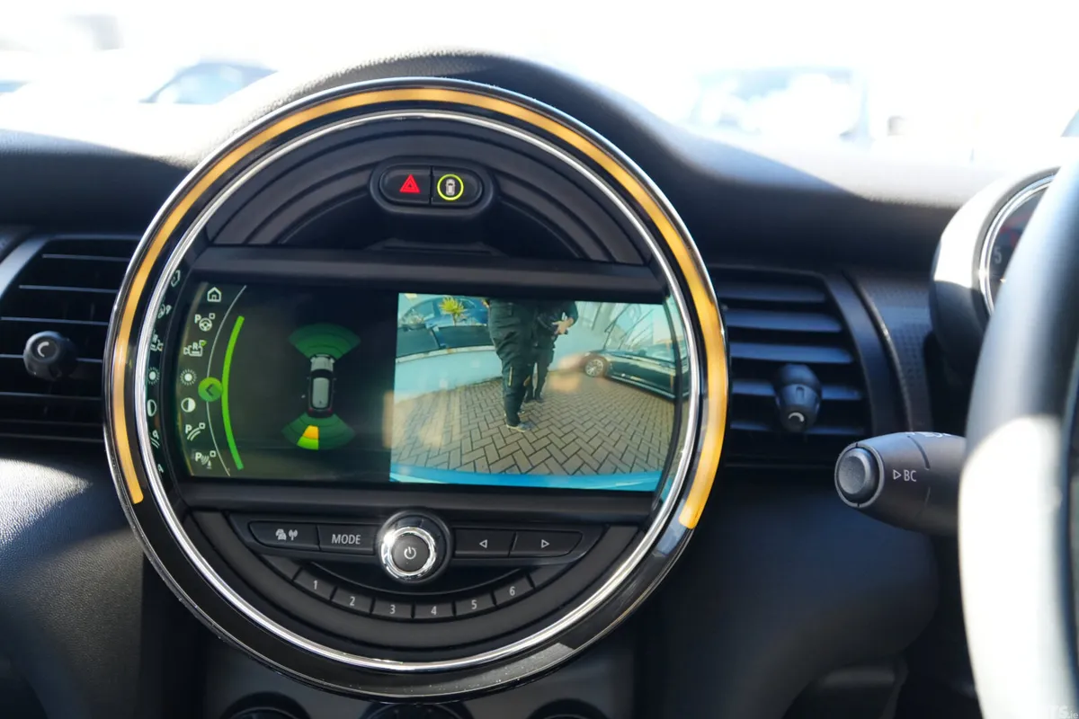 Mini Cooper Hatchback, Diesel, 2019, Grey