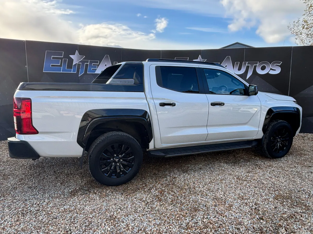 Mitsubishi L200 Pick Up, Diesel, 2024, White