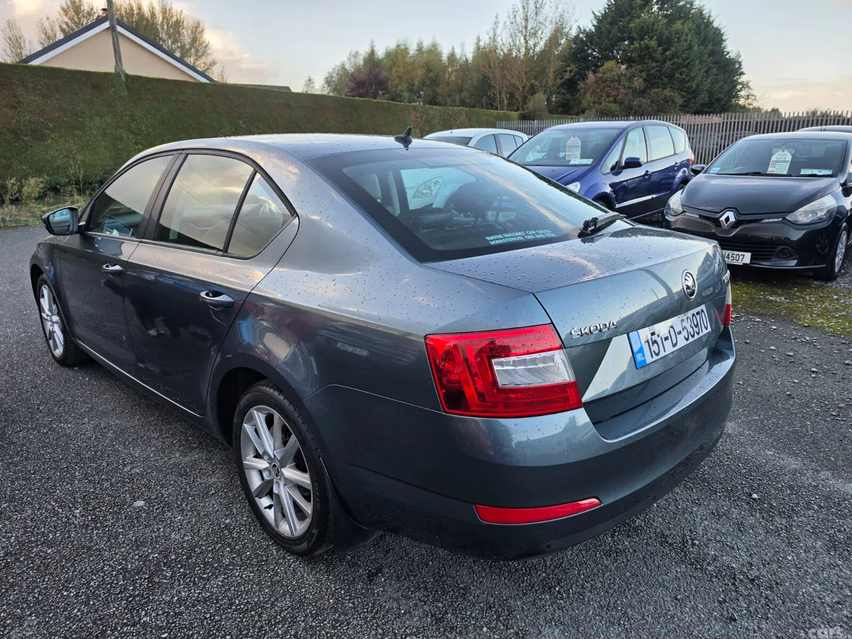 Skoda Octavia Hatchback, Petrol, 2015, Grey