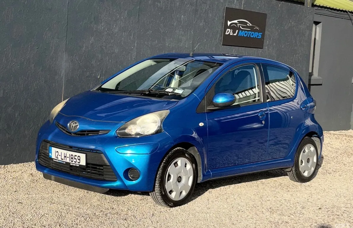 Toyota Aygo Hatchback, Petrol, 2012, Blue