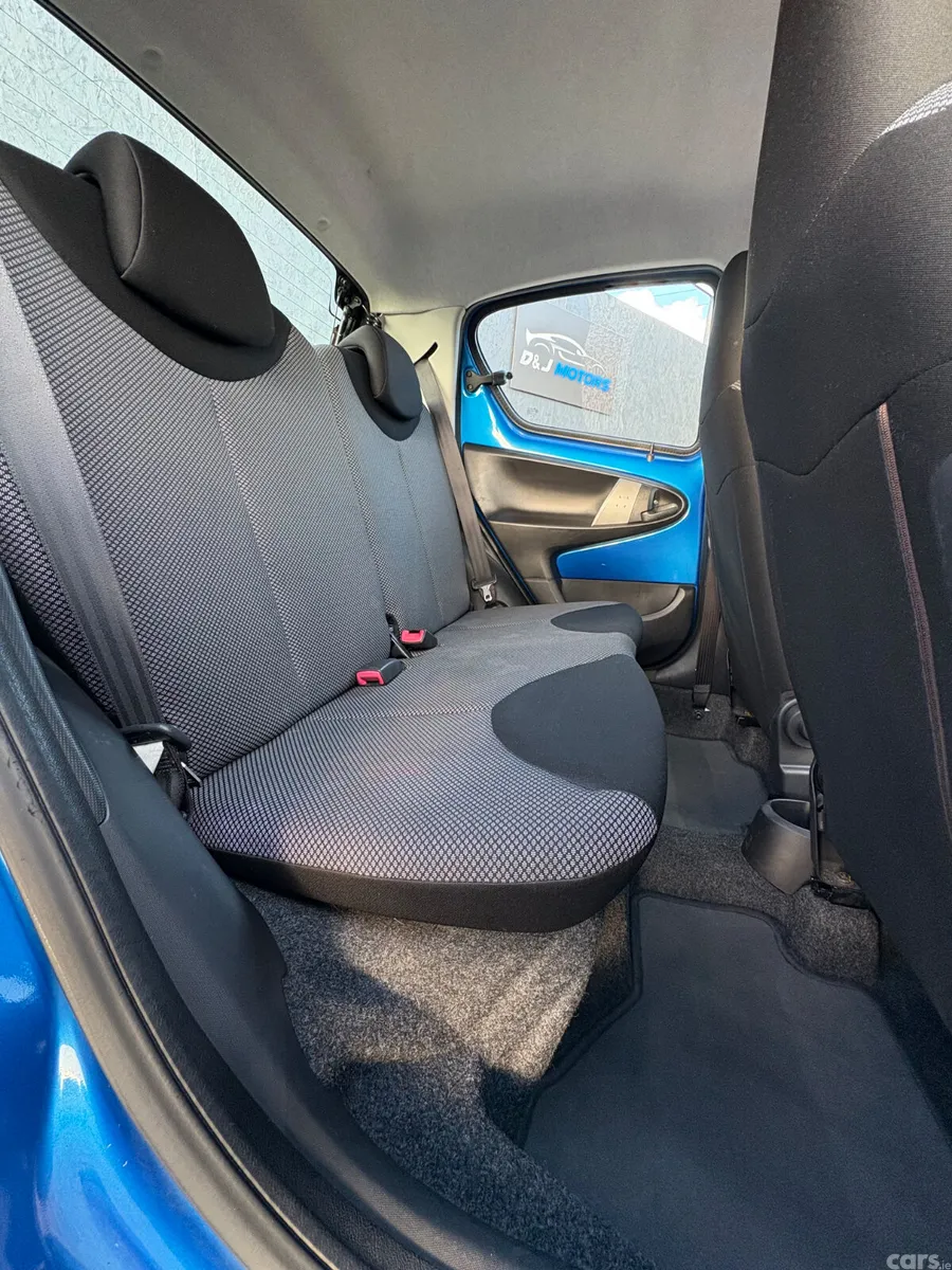 Toyota Aygo Hatchback, Petrol, 2012, Blue