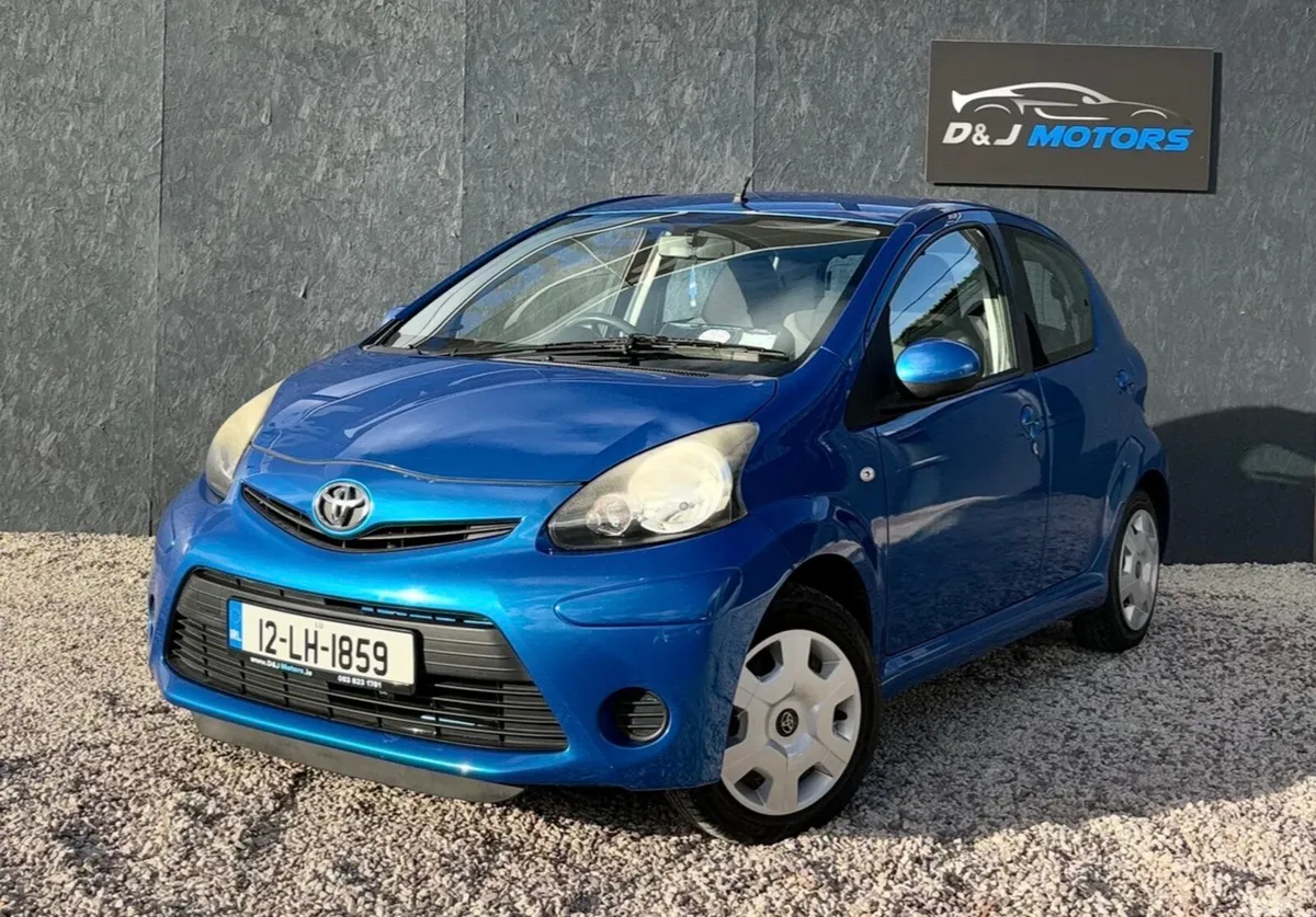 Toyota Aygo Hatchback, Petrol, 2012, Blue