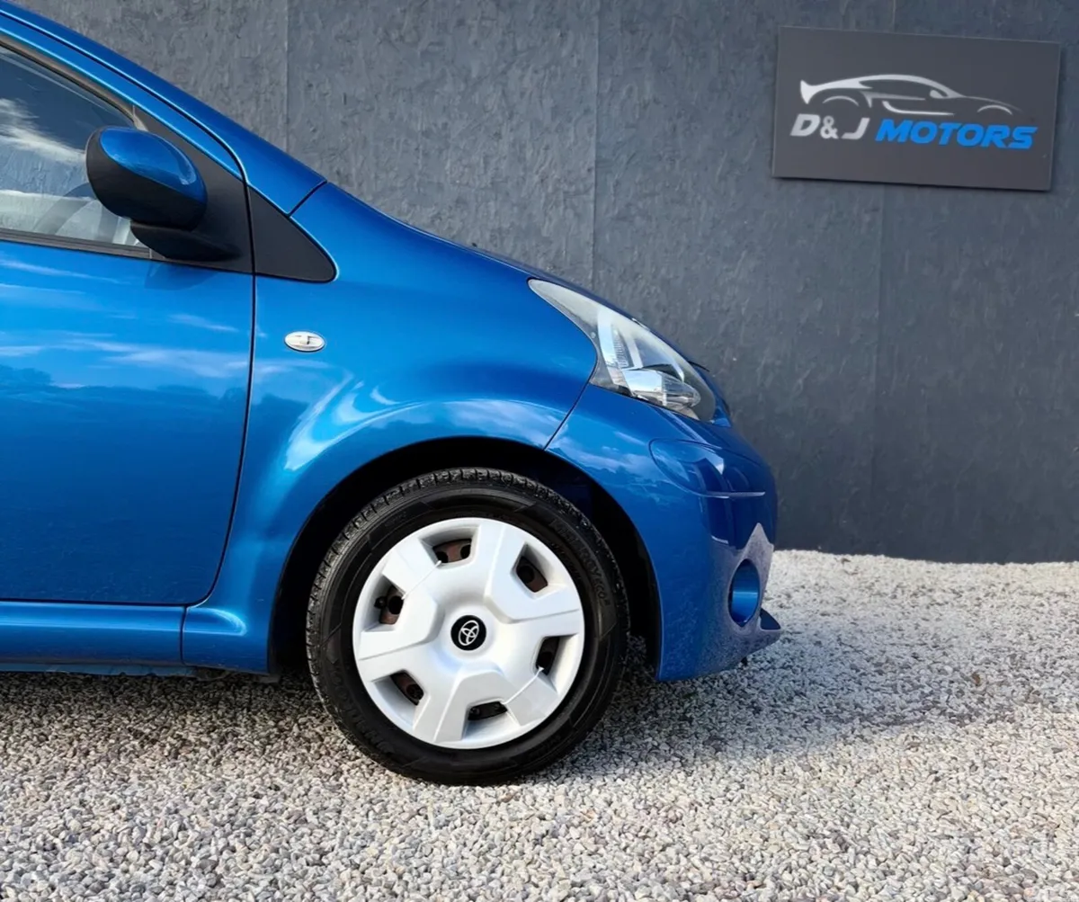 Toyota Aygo Hatchback, Petrol, 2012, Blue