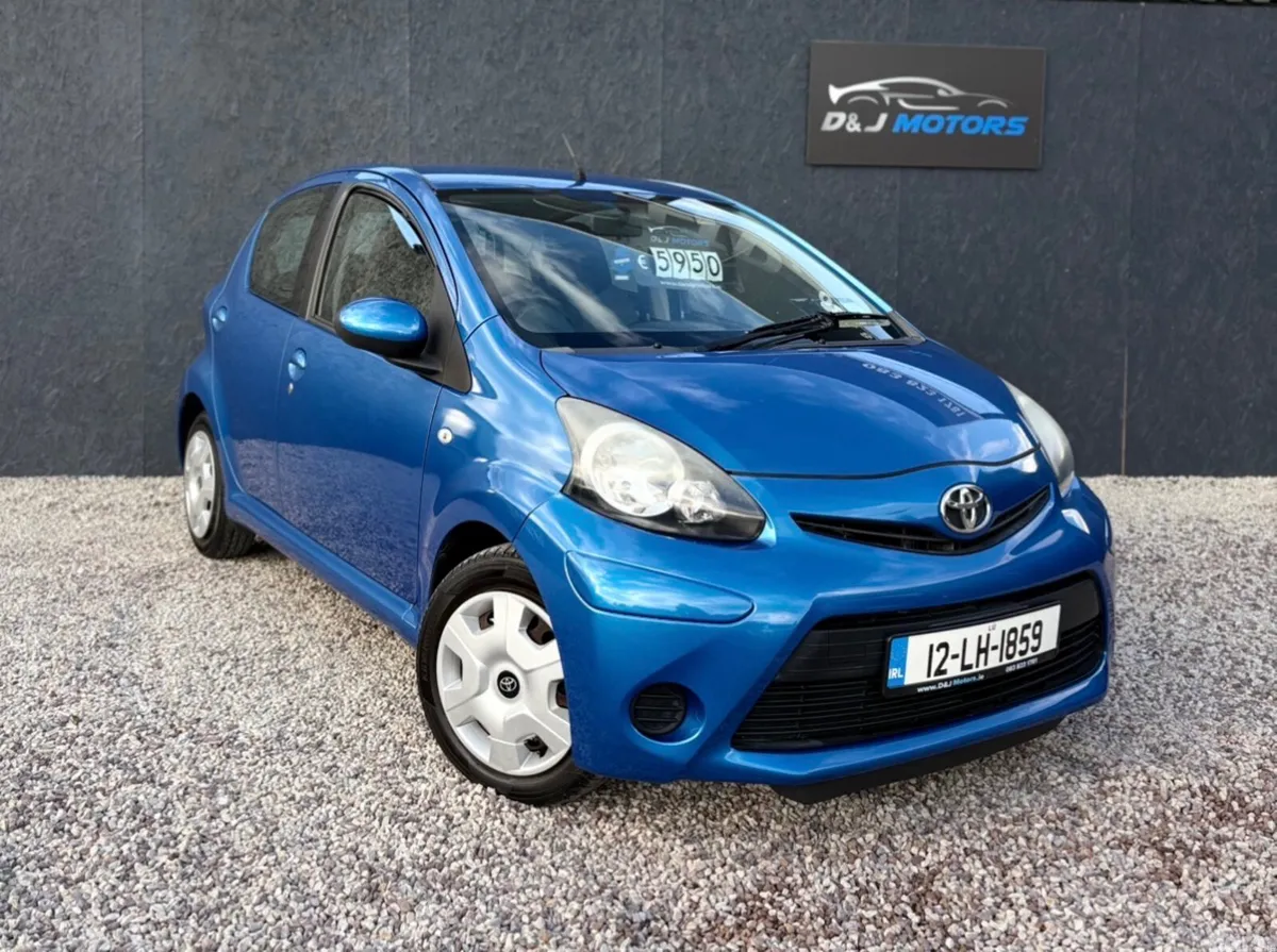 Toyota Aygo Hatchback, Petrol, 2012, Blue