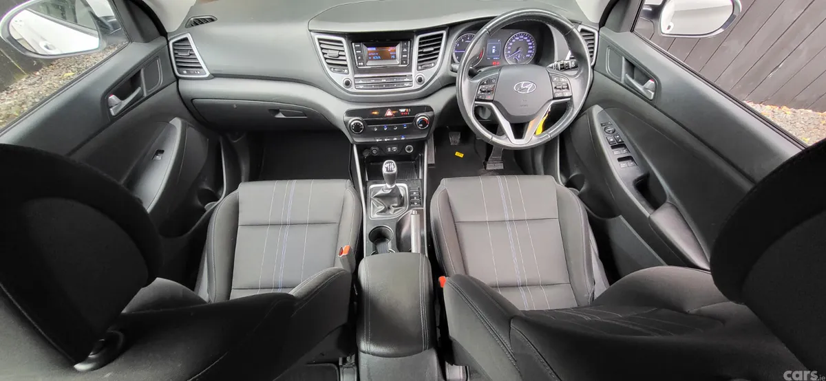Hyundai Tucson SUV, Petrol, 2016, White