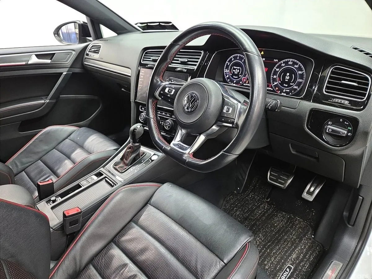 Volkswagen Golf Hatchback, Petrol, 2018, White