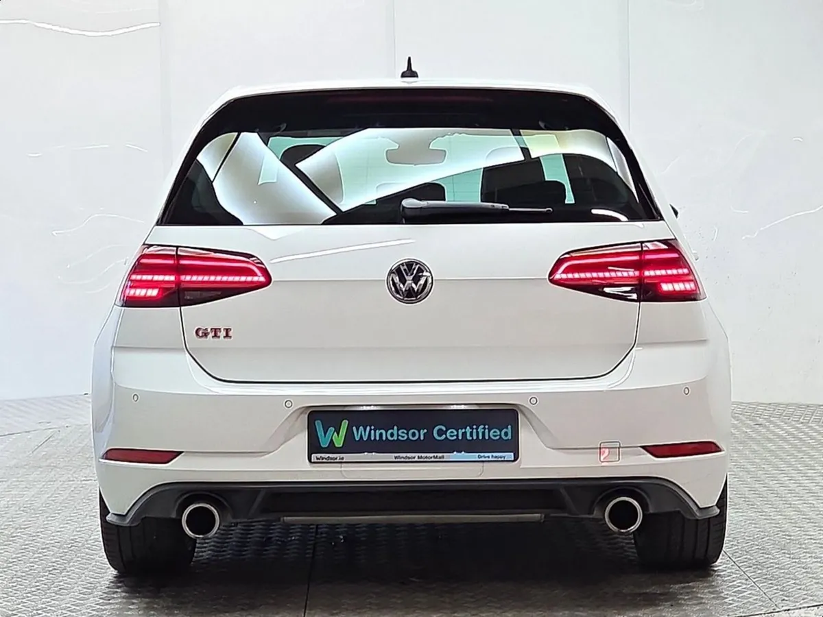 Volkswagen Golf Hatchback, Petrol, 2018, White