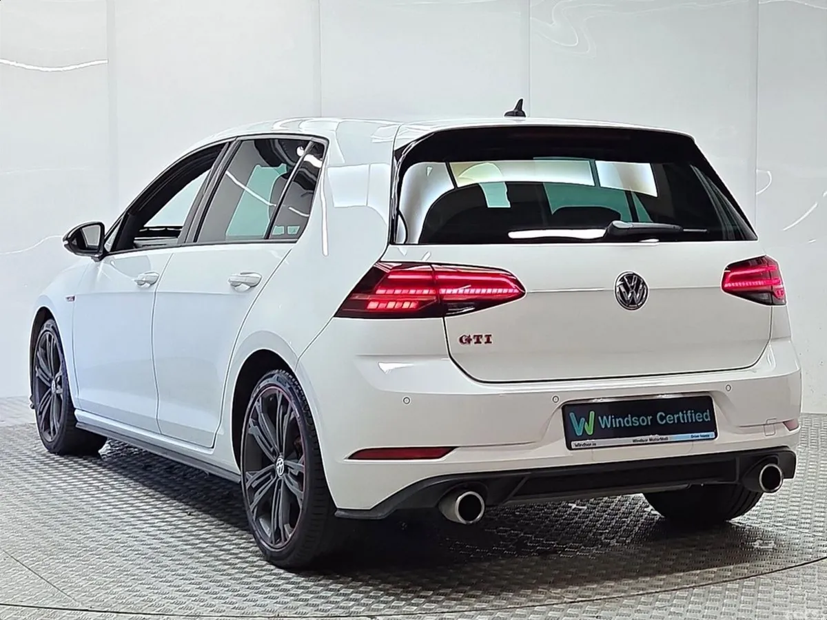 Volkswagen Golf Hatchback, Petrol, 2018, White