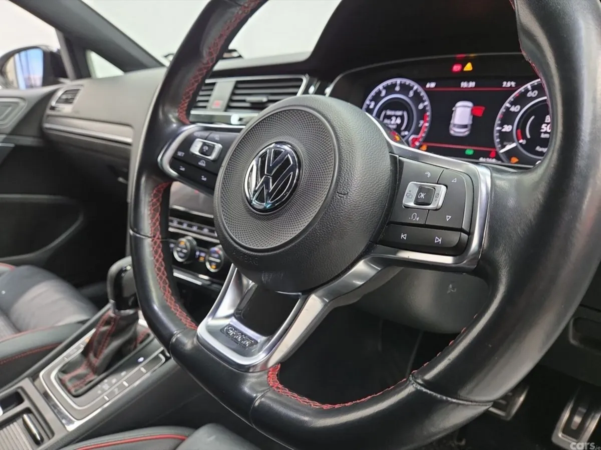 Volkswagen Golf Hatchback, Petrol, 2018, White